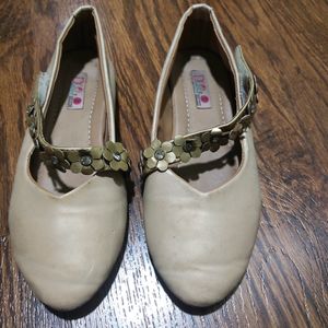 Girls Footwear