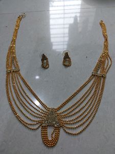 Golden Nacklace For Girls Or Women