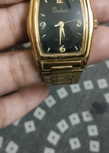 Roches Quartz Watch