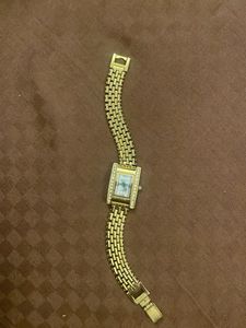 Vintage Butterfly Dial Elegant Gold-Tone  W