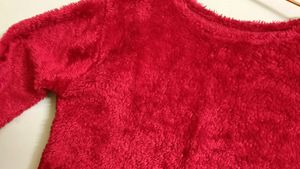 RED FURR TOP♥️