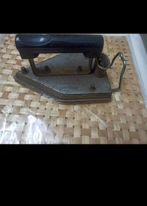 Vintage electric Iron with wire