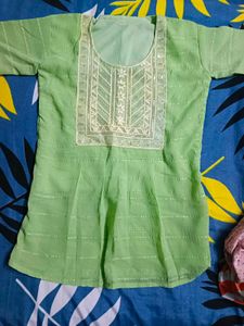 Green Embroidered Kurta