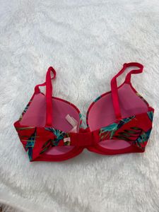 Victoria’s Secret pink bra
