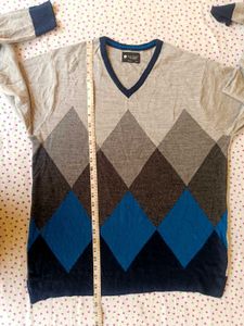 Men's Argyle V-Neck Sweater