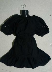 Chic Black Broderie Anglaise Mini Dress