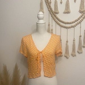 Cute Floral Tie-Front Crop Top
