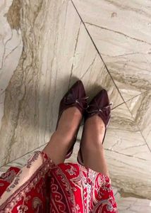new with tags Elegant Burgundy Slingback Heels