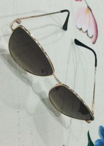 Stylish Geometric Frame Sunglasses