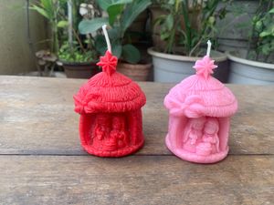 2 Cute Hut Candles for Christmas