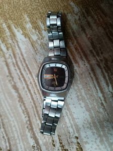 Classic Silver Wrist Watch