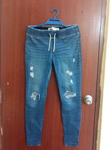 Distressed Denim Jeggings