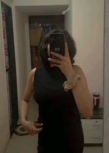 Black Ribbed Mock Neck Tank