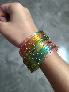Vibrant Glitter Bangles Set( multicolour glass ban