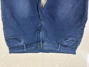 Trendy Speckled Denim Skinny Jeans with Heart Back