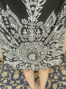 Stylish Black &amp; White Printed Dress