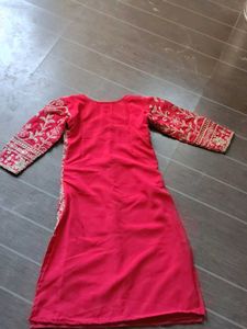 Stunning Red &amp; Gold Embroidered farshi garara and