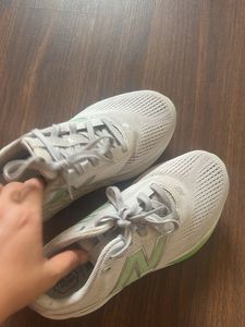 New Balance 520 Running Shoes