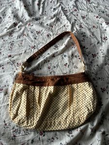 Viral Pinterest polka dot shoulder bag with button
