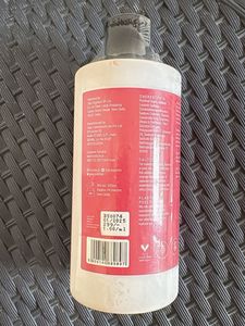 Arata Rose &amp; Patchouli Body Wash