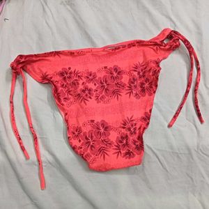 ❤️‍🔥 Floral Print Tie-Side Bikini Bottom