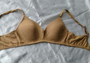 brand new (Amante)Comfortable Everyday Bra