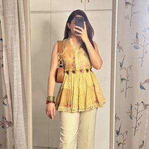 Beautiful Ethnic Yellow Kurta Set
