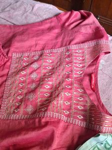 Embroidered Pink Kurta