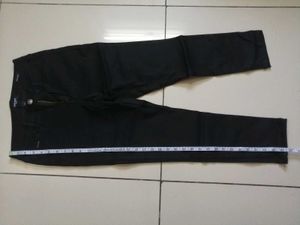 Classic Black Skinny Fit Jeans