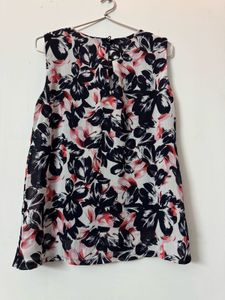 Floral Sleeveless Blouse