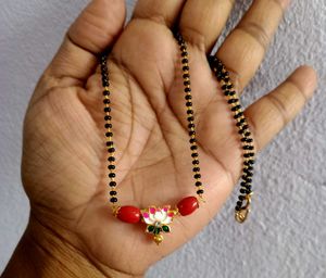 Elegant Mangalsutra with Lotus Detail