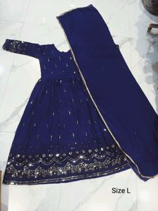 Elegant Navy Blue Embellished Dress