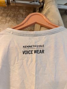 🛍️🛍️Kenneth Cole Tee, Bust-36/34