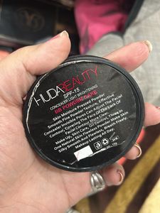 HUDA Beauty BB Compact