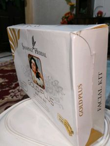Gold Plus Facial Kit
