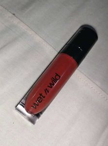 Vibrant Liquid Lipstick Swatch