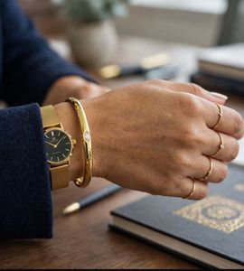 ✨ GOLD OVAL SOLITAIRE BANGLE – MINIMAL &amp; ELEGANT �