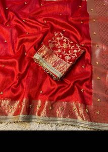 Viral Gungarooo Red Silk Saree with Embel