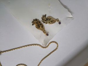 Beautiful Purple Jewellery Set Earrings Neck Chain