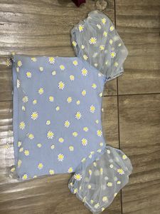 Cute Daisy Print Puff Sleeve Top