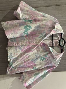 Lightweight Floral Print Shirt crop
