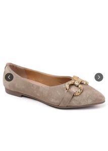 Beige ballerina