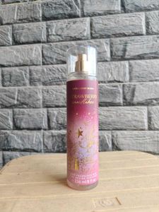 Strawberry snowflake body mist