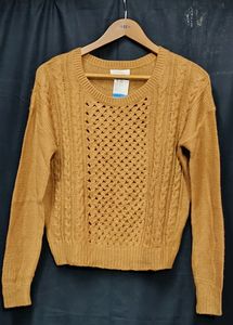 Beautiful Sweater With Front Detailing