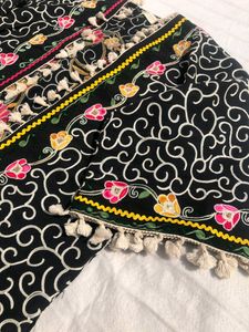 Mesmora Ethnic Kashmiri Embroidery Shrug