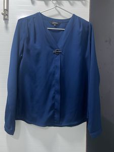 Elegant Navy Blue V-Neck Blouse