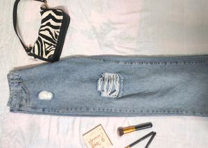 Urbanic Blue Ribbed Jeans 🌷