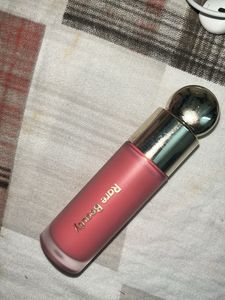 Rare Beauty Blush (shade- Happy)