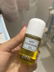 DHC Deep Cleansing Oil