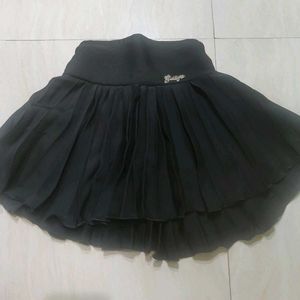 Chic Black &amp; White Skirt Set